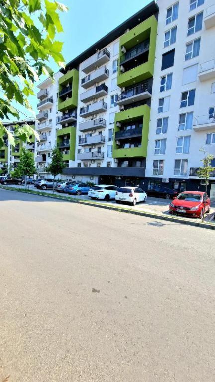 Cozy Apartment Prima Nufarul 拉迪亚 外观 照片