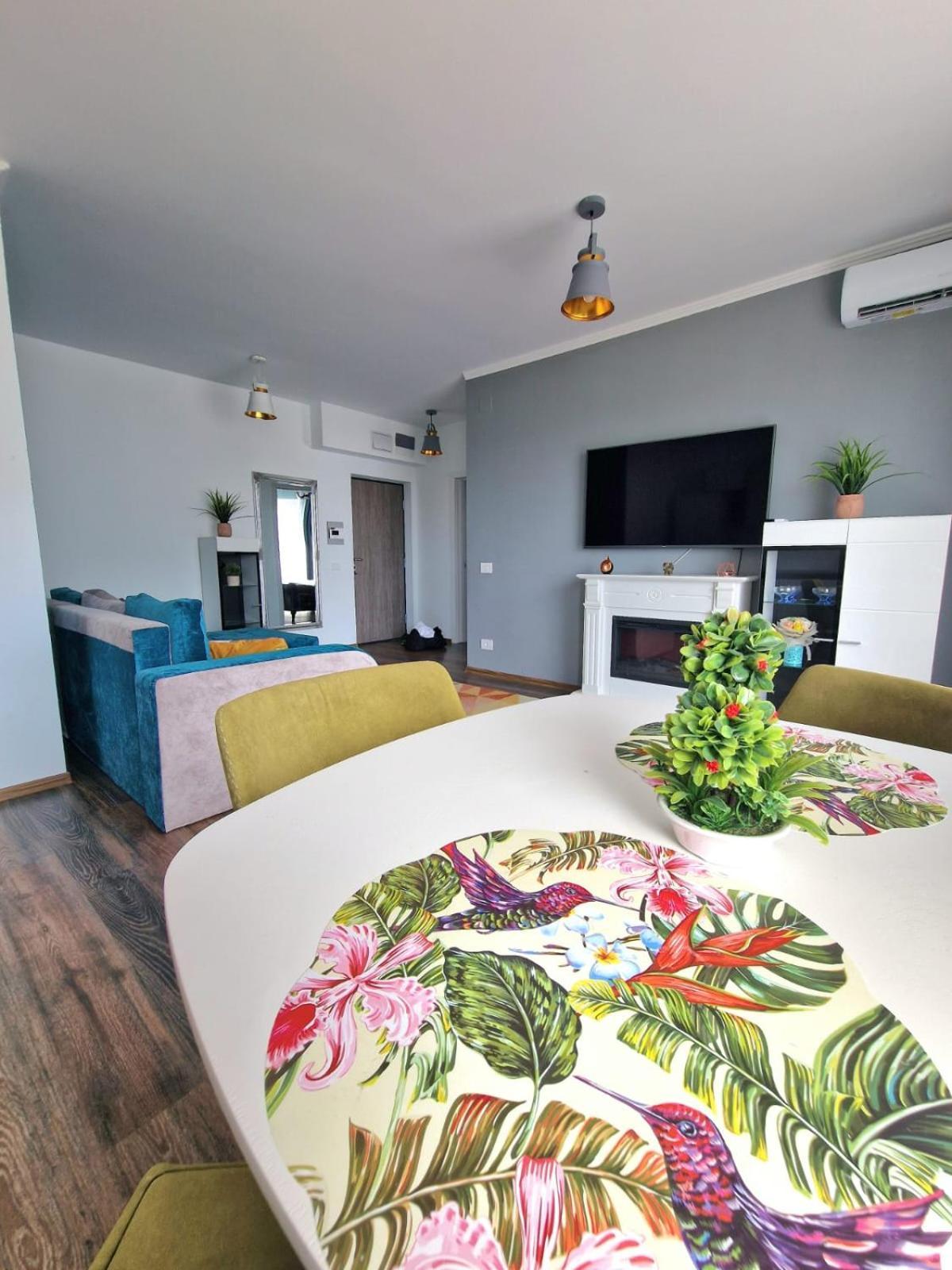 Cozy Apartment Prima Nufarul 拉迪亚 外观 照片